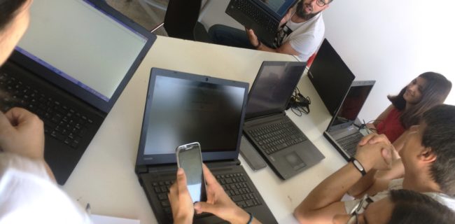 Imagen de una actividad de formación con AIL Guadalinfo
